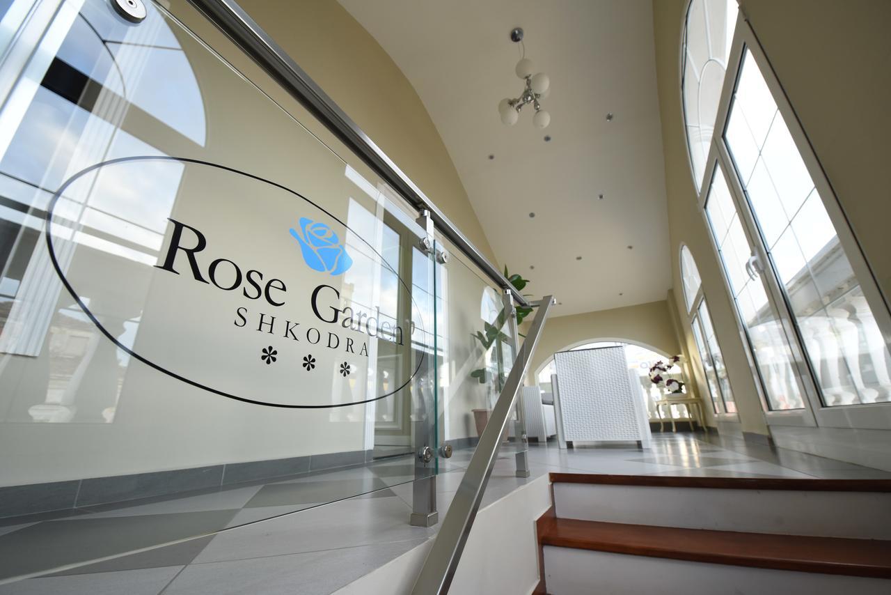 Rose Garden Hotel Shkodër エクステリア 写真